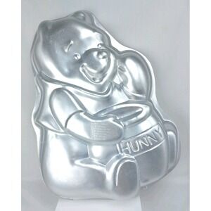 Vintage Wilton Winnie the Pooh Bear Cake Pan Aluminum 2105-3000 14" 1995‎